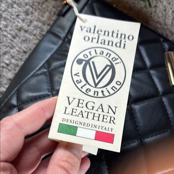 NWT Valentino Black Quilted Women's Bag - Picture 2 of 16